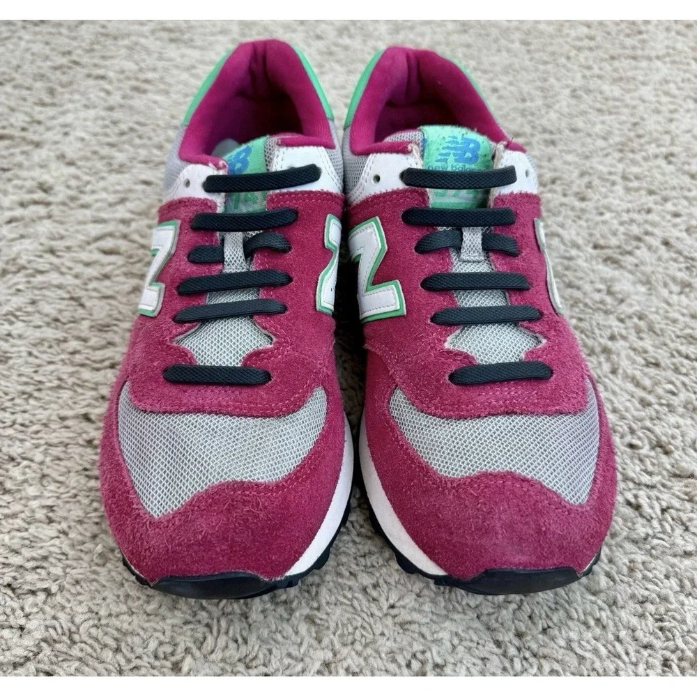New Balance Sneakers Womens Size 8.5 Classic 574 Red Green Casual Shoes WL574CPV - Picture 3 of 12